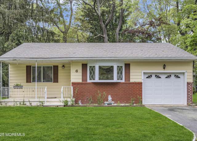 Property at 6 Minnesota Ave, Whiting, NJ 08759, 2 beds, 1 bath
