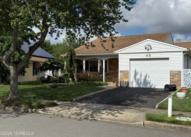 Property at 45 Leighton Ln, Manchester, NJ 08759, 2 beds, 2 baths