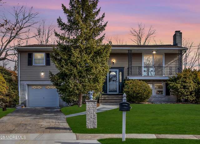 Property at 14 Burdge Dr, Howell, NJ 07731, 5 beds, 3 baths