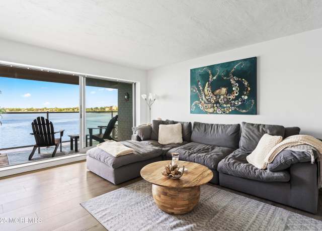 Property at 138 Bodman Pl #5, Red Bank, NJ 07701, 1 bed, 1 bath