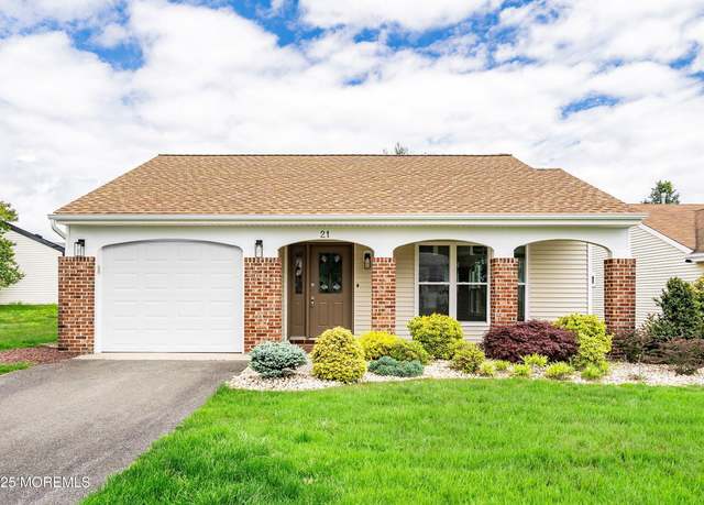 Property at 21 Turnbridge, Manchester, NJ 08759, 2 beds, 2 baths