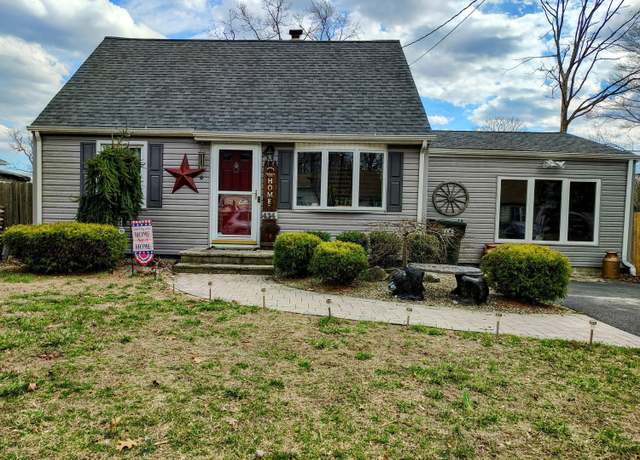 Property at 434 Shady Ln, Howell, NJ 07731, 3 beds, 1 bath