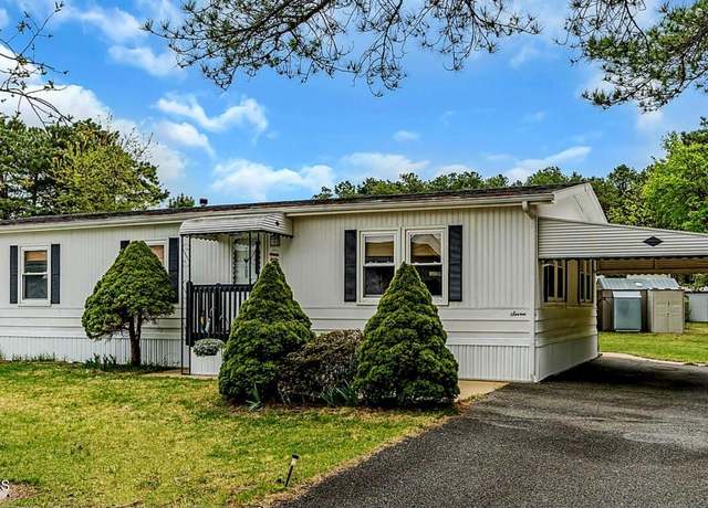 Property at 7 Tern Ct, Whiting, NJ 08759, 2 beds, 2 baths