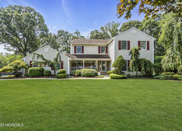 Property at 751 High Meadow Dr, Toms River, NJ 08753, 4 beds, 2.5 baths