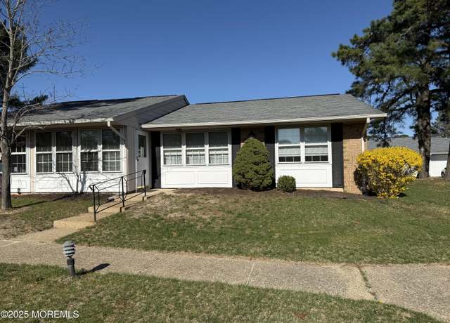 Property at 7B Cambridge Cir Unit B, Manchester, NJ 08759, 2 beds, 1 bath