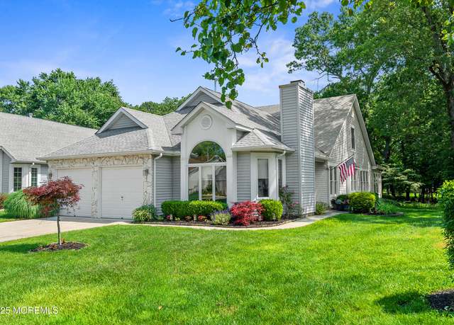 Property at 1714 Buttonwood Ave, Toms River, NJ 08755, 3 beds, 3 baths