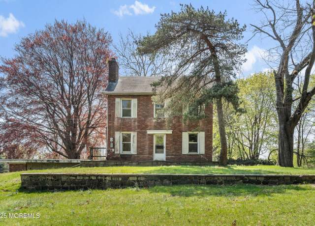Property at 74 Reynolds Dr, Eatontown, NJ 07724, 4 beds, 2 baths