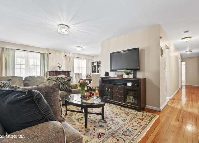 Property at 28 Windsor Ter Unit G, Freehold, NJ 07728, 2 beds, 2 baths