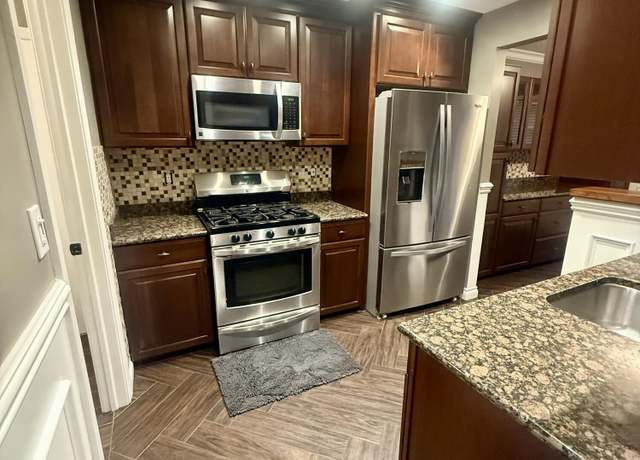 Property at 6 Stork Ln #1000, Howell, NJ 07731, 2 beds, 1.5 baths