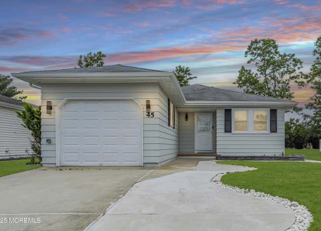 Property at 45 Bonaire Dr, Toms River, NJ 08757, 2 beds, 2 baths