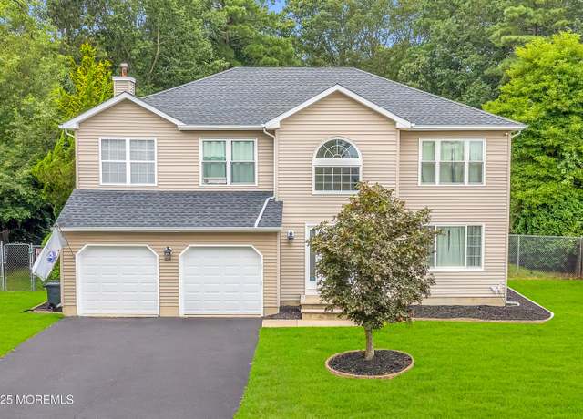 Property at 76 Diamond Ln, Howell, NJ 07731, 4 beds, 2.5 baths