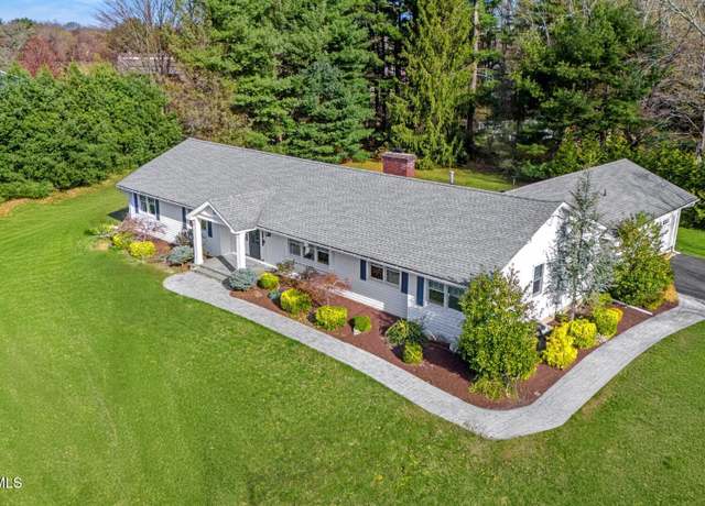 Property at 10 Saratoga Dr, Colts Neck, NJ 07722, 4 beds, 2.5 baths