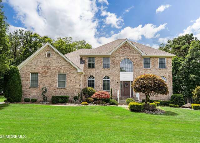 Property at 12 Springbrook Dr, Jackson, NJ 08527, 4 beds, 2.5 baths