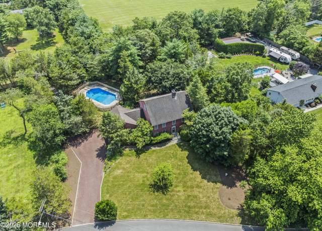 Property at 204 Edgemere Dr, Toms River, NJ 08755, 4 beds, 2.5 baths