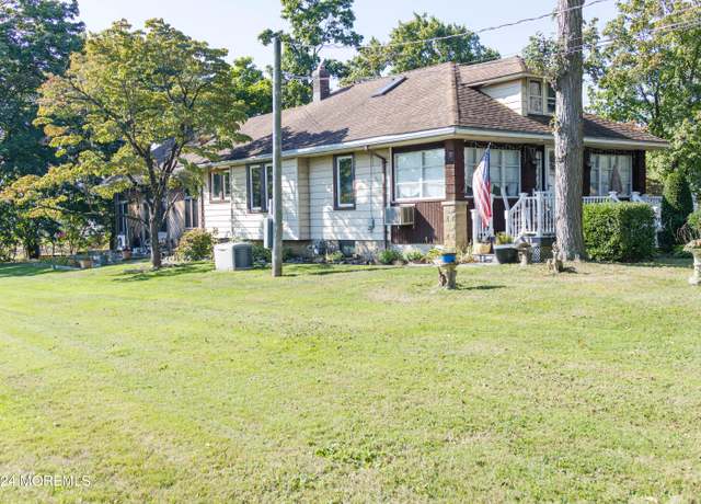 Property at 165 Cliffwood Ave, Cliffwood, NJ 07721, 3 beds, 2.5 baths