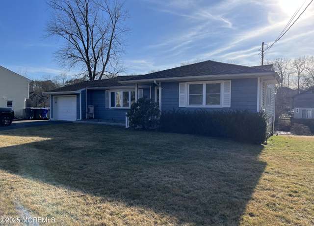 Property at 720 Brookside Dr, Toms River, NJ 08753, 3 beds, 2 baths
