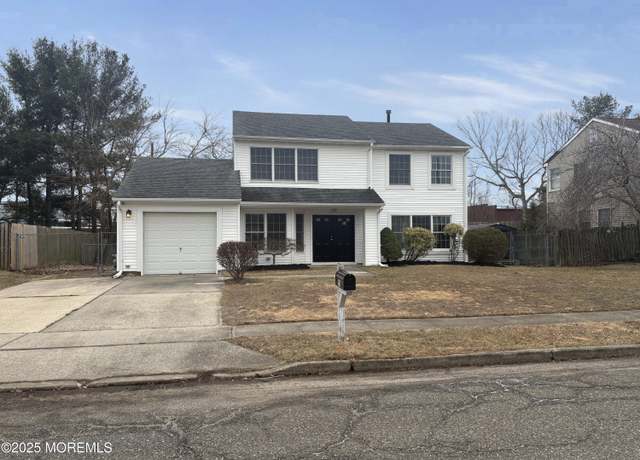 Property at 35 Deer Dr S, Barnegat, NJ 08005, 3 beds, 2.5 baths