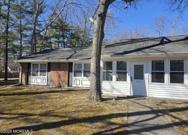 Property at 133 Farrington Ct Unit A, Lakewood, NJ 08701, 2 beds, 1 bath