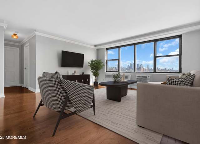 Property at 500 Central Ave #707, Union City, NJ 07087, 1 bed, 1 bath