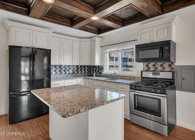 Property at 103 Mermaid Rd, Toms River, NJ 08753, 3 beds, 1.5 baths