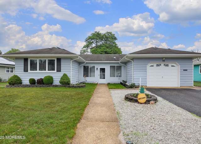 Property at 88 Scarborough Pl, Toms River, NJ 08757, 2 beds, 2 baths