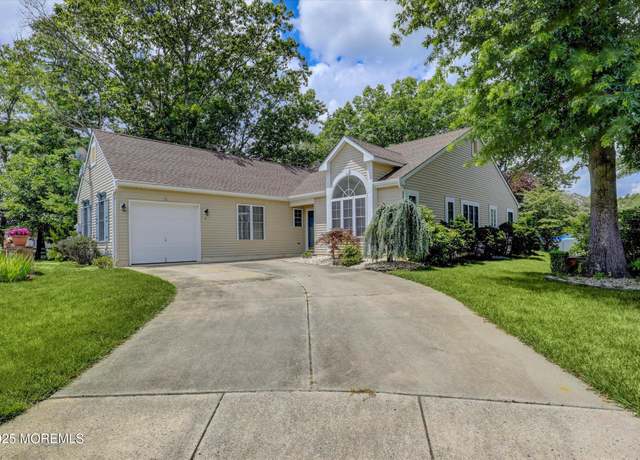 Property at 6 Thatcher Ct, Jackson, NJ 08527, 3 beds, 2 baths