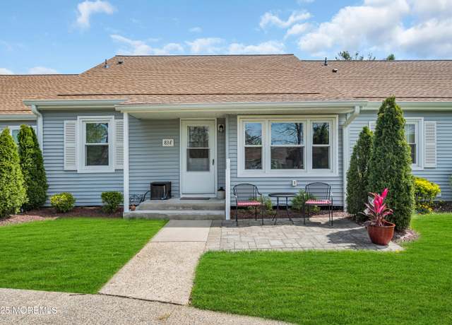 Property at 83 Parkway Dr Unit E, Freehold, NJ 07728, 2 beds, 1.5 baths