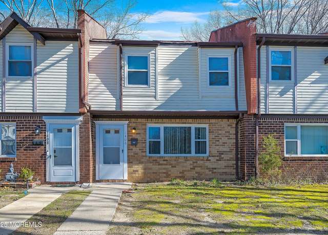 Property at 1406 Isabella Ct, Brick, NJ 08724, 2 beds, 1.5 baths