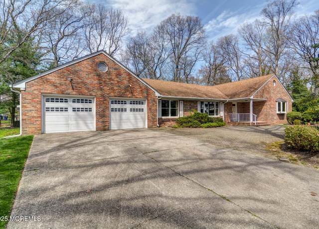 Property at 9 Mahoras Dr, Ocean Twp, NJ 07712, 4 beds, 3 baths