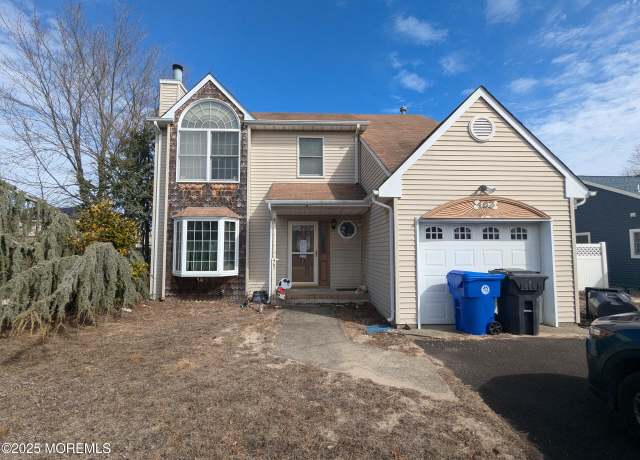 Property at 463 Mamie Dr, Brick, NJ 08723, 3 beds, 2.5 baths