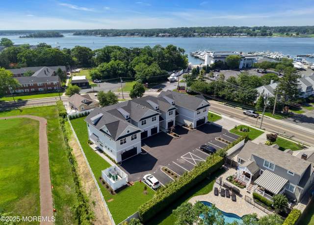 Property at 842 Arnold Ave #2, Point Pleasant, NJ 08742, 3 beds, 2.5 baths