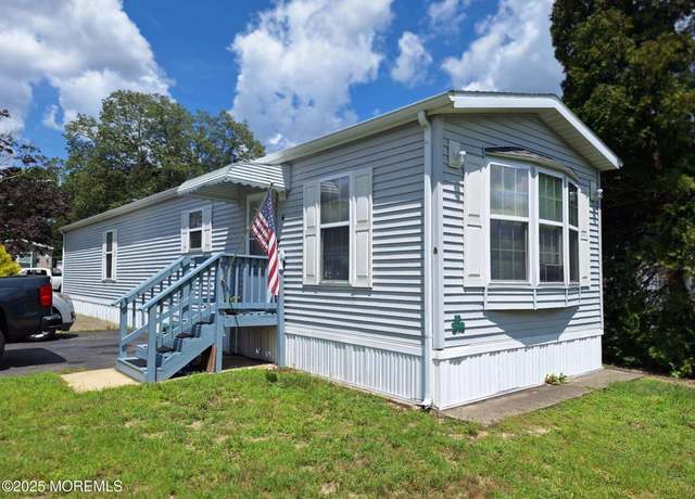 Property at 6 Raccoon Ave, Whiting, NJ 08759, 2 beds, 2 baths