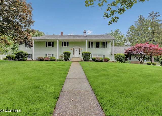 Property at 2 Harding Rd, Freehold, NJ 07728, 5 beds, 3 baths
