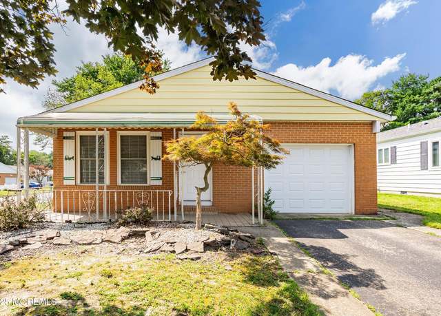 Property at 65 Innsbruck Dr, Toms River, NJ 08757, 2 beds, 2 baths