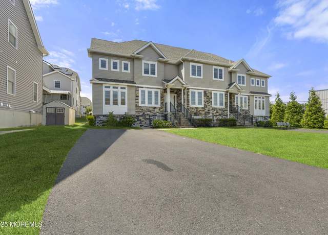 Property at 30 Newwood Hills Ave, Lakewood, NJ 08701, 9 beds, 5.5 baths