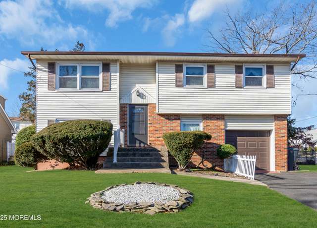 Property at 177 Queen Ann Rd, Brick, NJ 08723, 5 beds, 2 baths