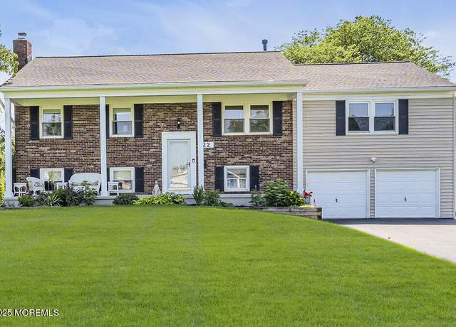 Property at 22 Indian Hill Rd, Freehold, NJ 07728, 4 beds, 3 baths