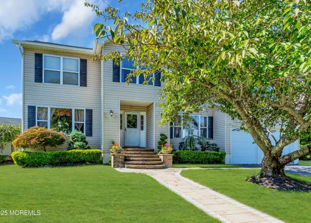 Property at 24 Abraham Dr, Howell, NJ 07731, 5 beds, 2.5 baths
