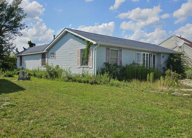 Property at 1701 Tamiami Rd, Forked River, NJ 08731, 4 beds, 3 baths