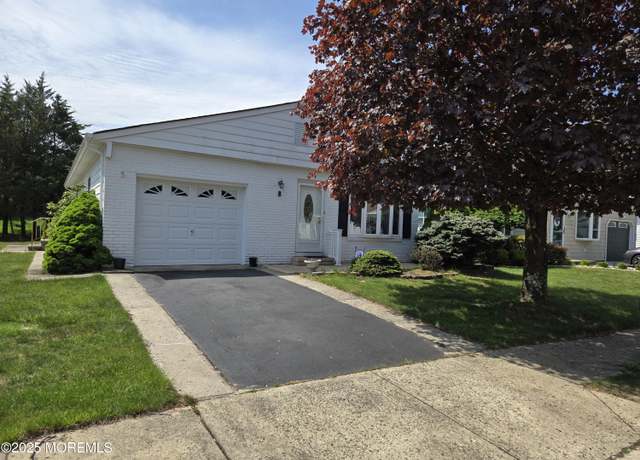Property at 8 Doral Dr, Toms River, NJ 08757, 2 beds, 2 baths