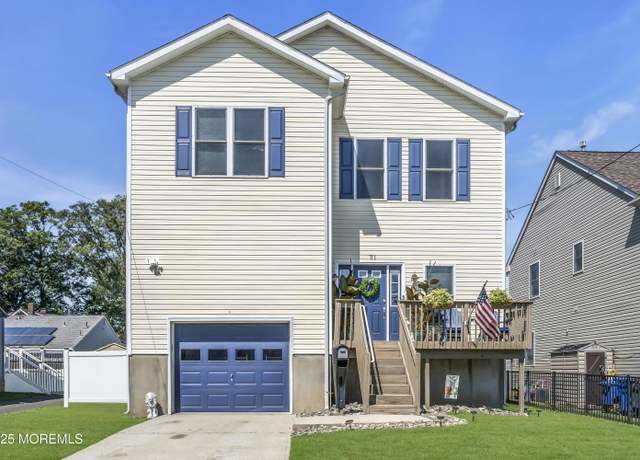 Property at 31 Ocean Ave, Middletown, NJ 07748, 3 beds, 2.5 baths