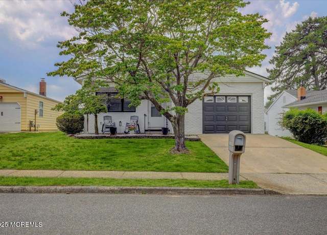 Property at 29 Sabinas St, Toms River, NJ 08757, 2 beds, 2 baths