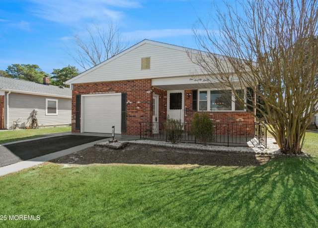 Property at 177 Freeport Blvd, Toms River, NJ 08757, 2 beds, 2 baths