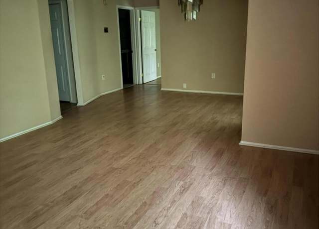 Property at 71 Overlook Way Unit H, Manalapan, NJ 07726, 1 bed, 1 bath