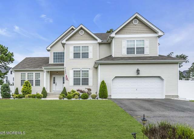 Property at 4 Noble Ct, Jackson, NJ 08527, 4 beds, 2.5 baths