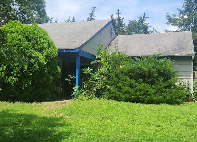 Property at 1509 Long Beach Ave, Lakewood, NJ 08701, 3 beds, 1 bath