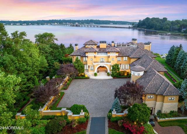 Property at 18 Clay Ct, Rumson, NJ 07760, 6 beds, 8.5 baths