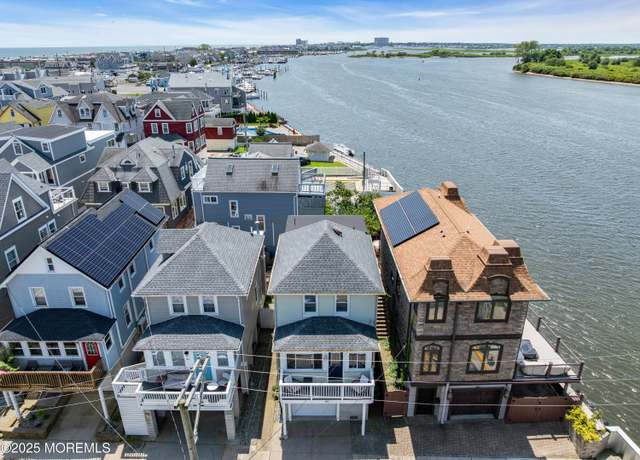 Property at 34 Beach St, Sea Bright, NJ 07760, 3 beds, 1.5 baths