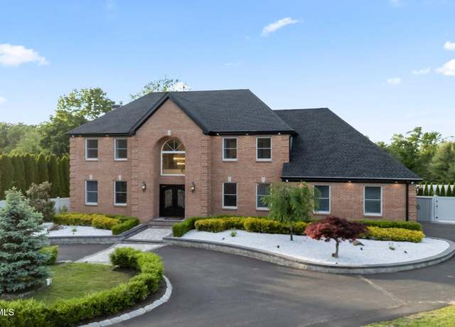 Property at 489 E Freehold Rd, Freehold, NJ 07728, 4 beds, 2.5 baths