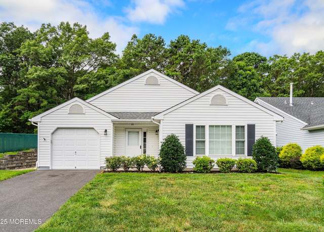 Property at 75 Sleepy Hollow Dr, Brick, NJ 08724, 2 beds, 2 baths